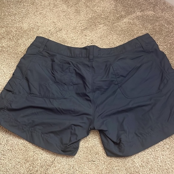 Marmot size 10 shorts - Picture 2 of 5